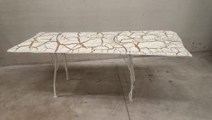 tavolo__in_ferro_verniciato_effetto_cracle-10